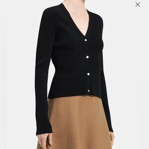 THEORY Larni Refine Wool Sweater